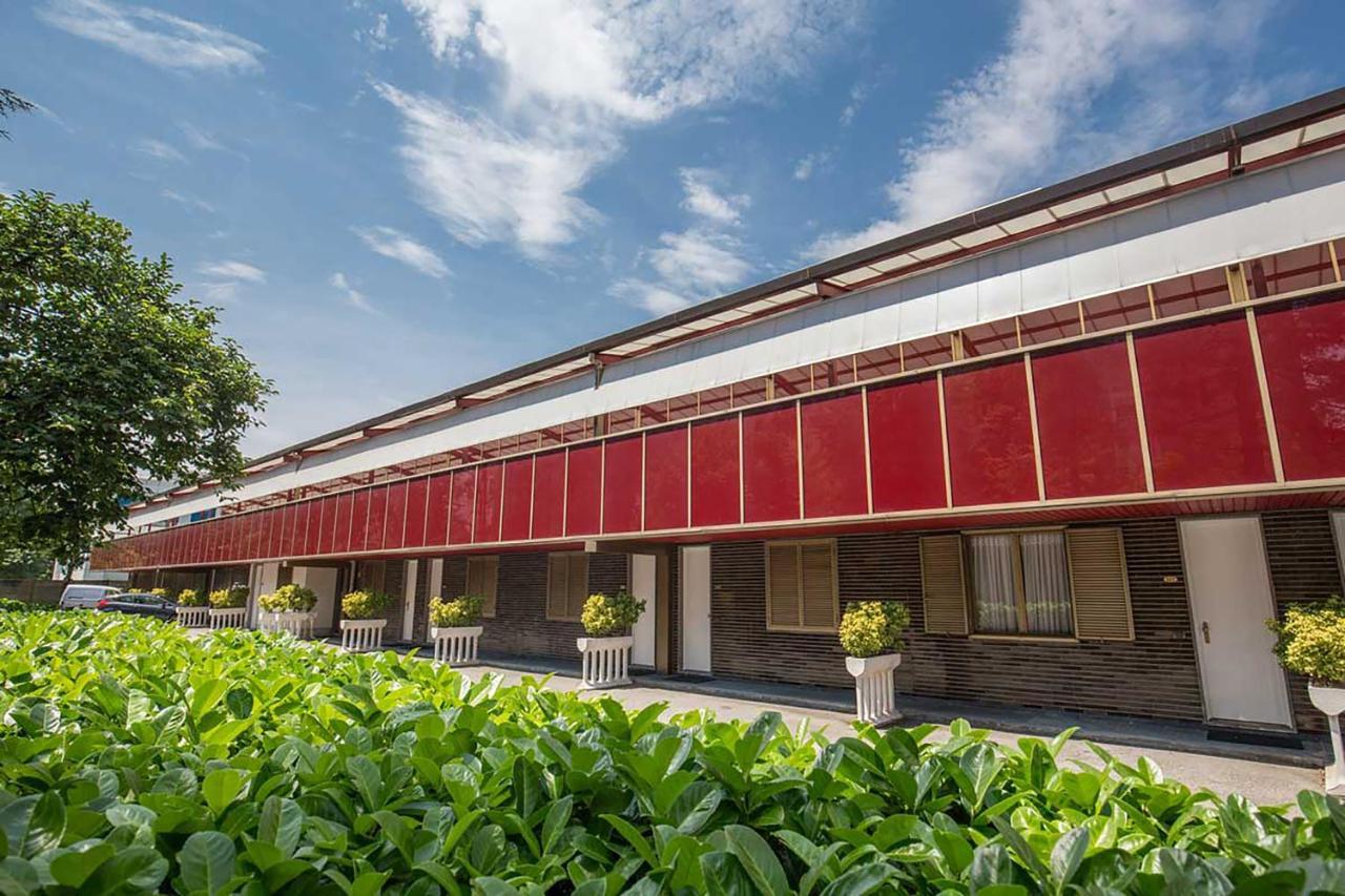 Hotel Motel Miami Pioltello Экстерьер фото