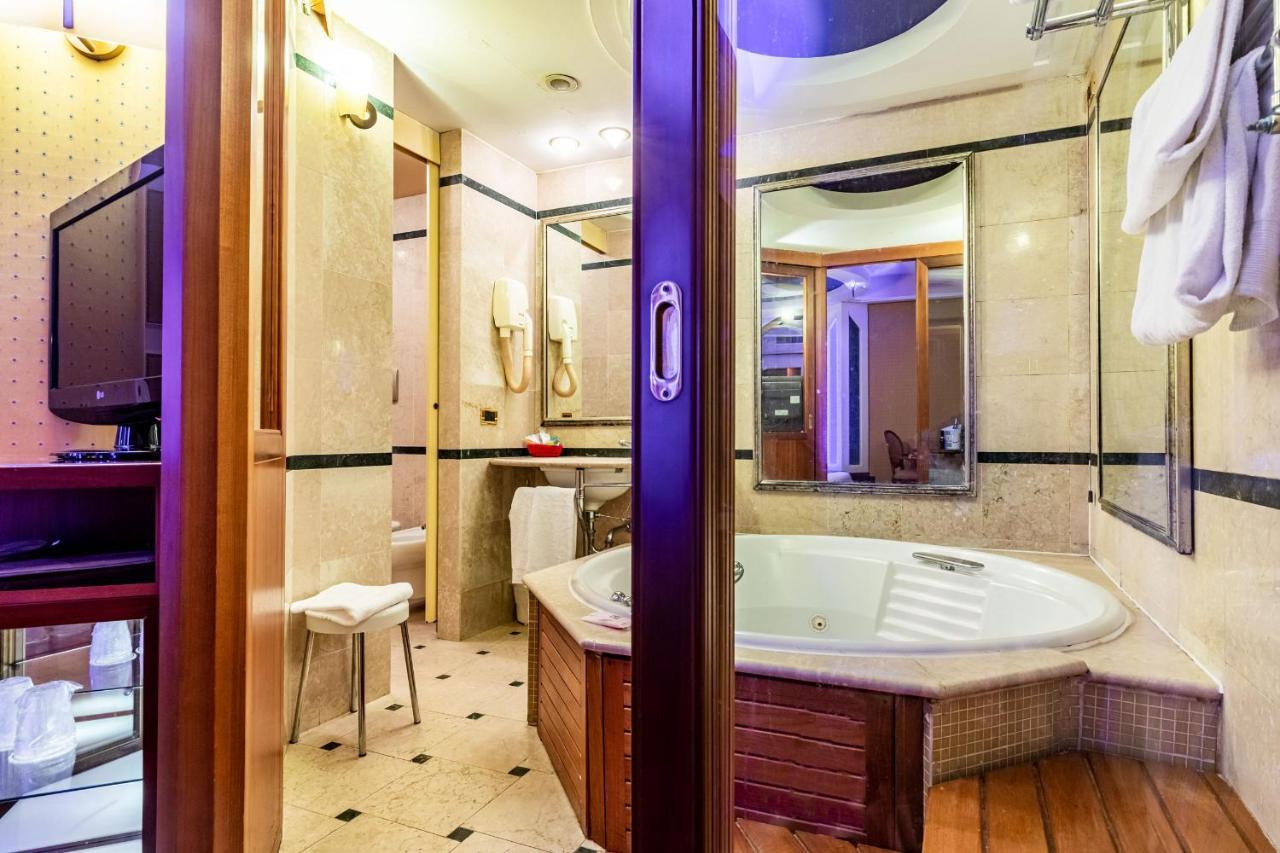 Hotel Motel Miami Pioltello Экстерьер фото