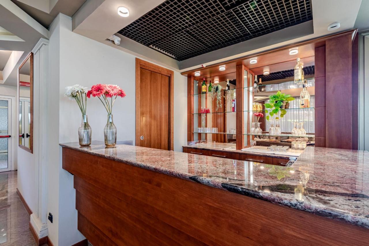 Hotel Motel Miami Pioltello Экстерьер фото