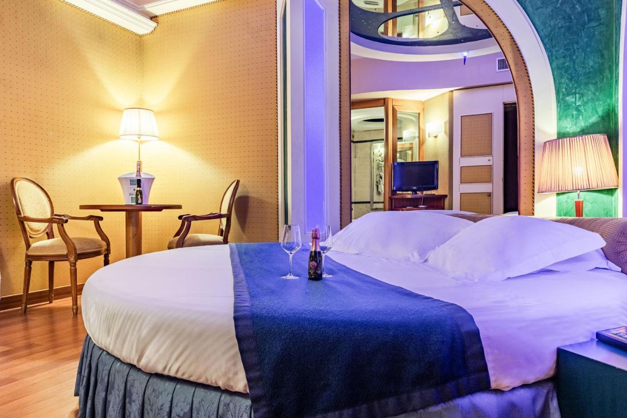 Hotel Motel Miami Pioltello Экстерьер фото