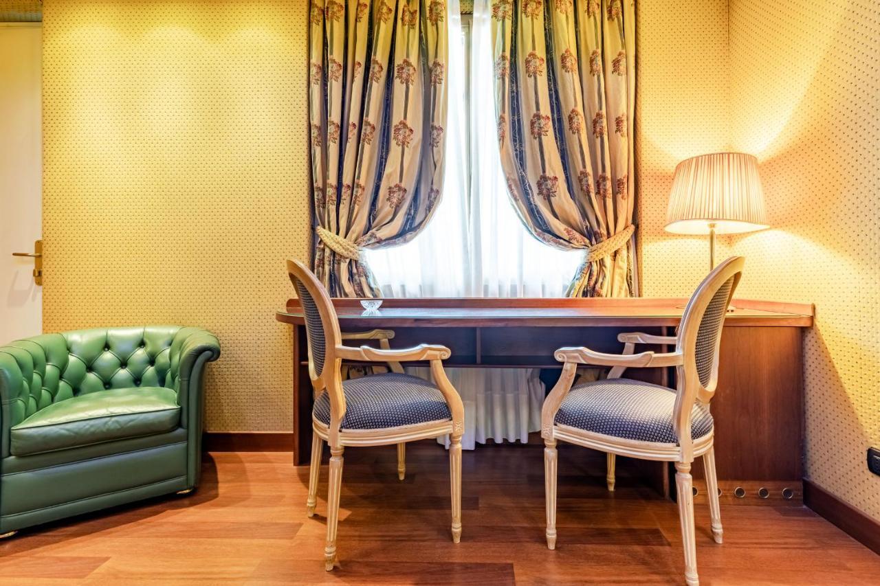 Hotel Motel Miami Pioltello Экстерьер фото